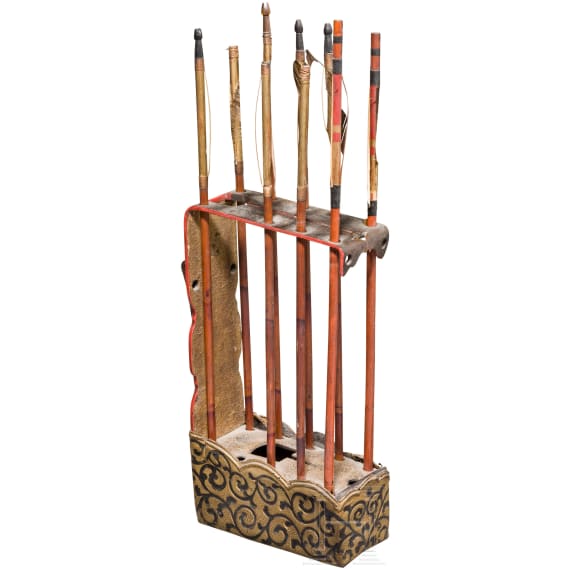 A Japanese palanquin quiver with nine arrows, late Edo period