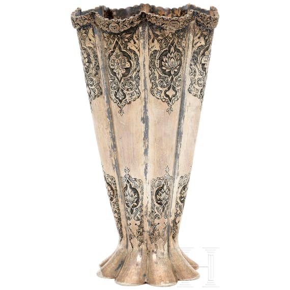 A Persian engraved silver vase, 1st half of the 20th century