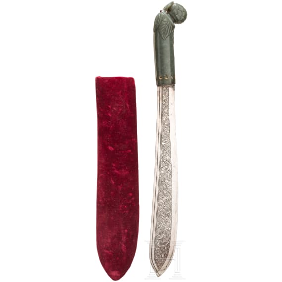 A paper knife with an Indian jade grip, 18th/19th century