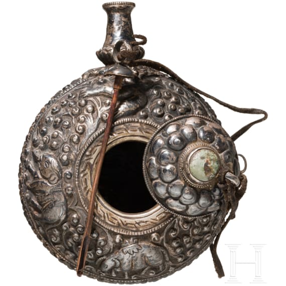 A silver make-up vessel, India, around 1900