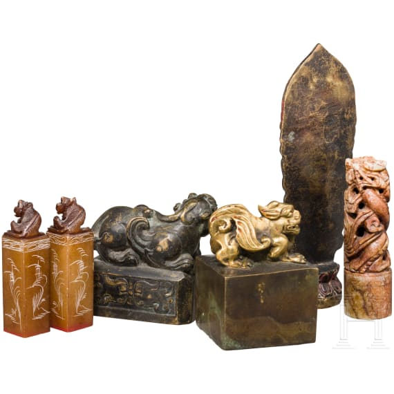 Five seals and small Buddha figure, China, 19th/20th century