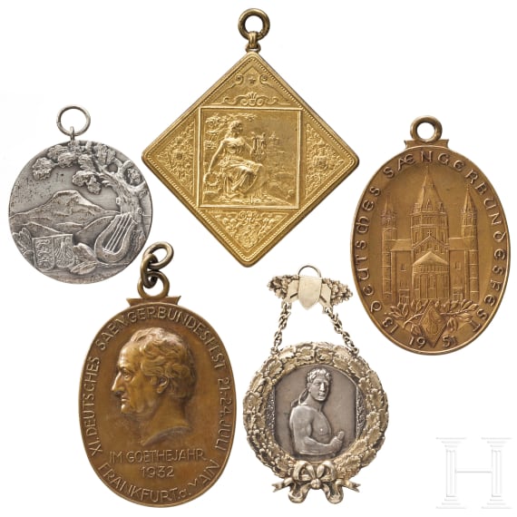 Five big medals and plaques of German national singers' festivals