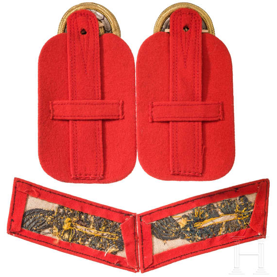 Kaiser Wilhelm II - a pair of shoulder boards as Generalfeldmarschall and regimental commander