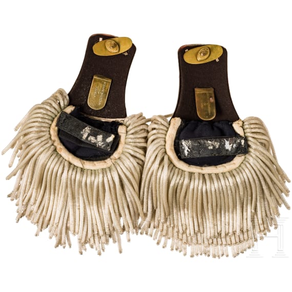 A pair of epaulettes for officers, first half of the 20th century