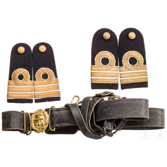 Shoulder boards, belt and hanger of an Italian naval officer, 1st half of the 20th century