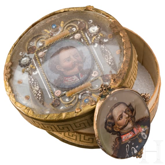 King Victor Emmanuel II. (1820 - 1878) - box and medallion