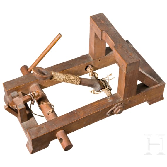 A detailed model of a catapult, circa 1900