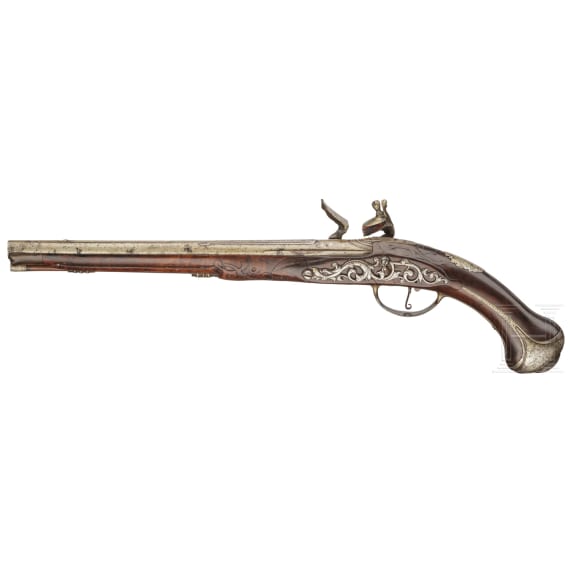 A fine flintlock pistol from the armoury of the Dukes of Bavaria, Paul Lienhart, ca. 1730