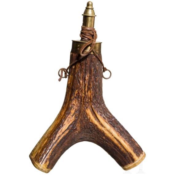 A carved Transylvanian powder flask, 18th/19th century