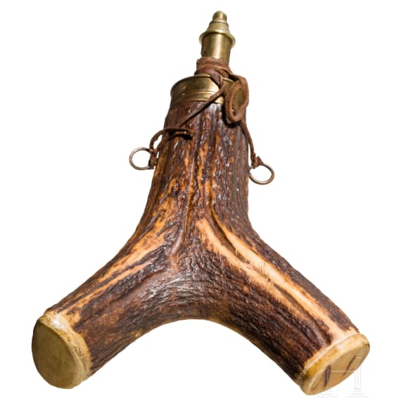 A carved Transylvanian powder flask, 18th/19th century