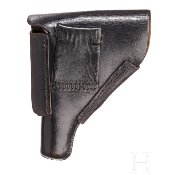 A Walther PP ZM with holster