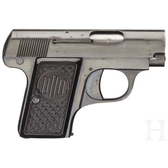 A Duo pocket pistol with holster