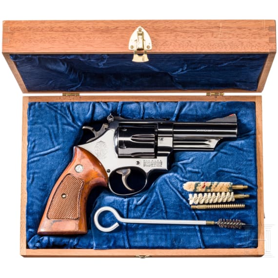 A cased Smith & Wesson Mod. 57, "The .41 Magnum Target"