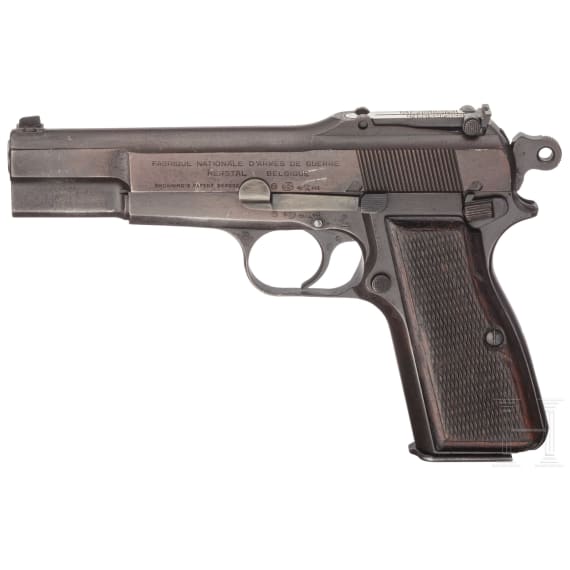 A FN GP M 35 with holster