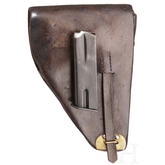 A FN GP M 35 with holster