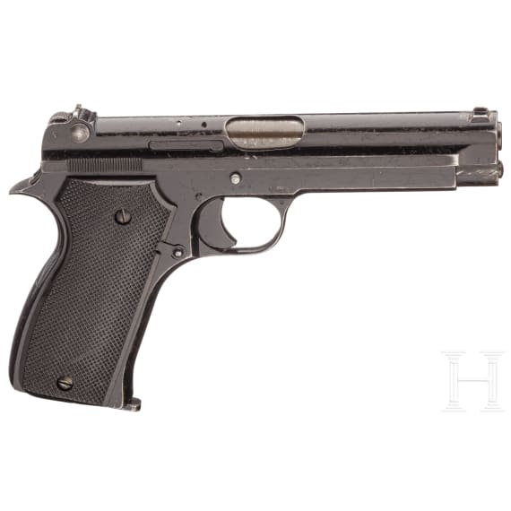 A Petter M 1935 A with holster