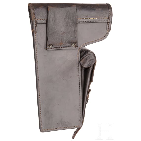 A Roth-Steyr M 1907, "older production", with holster