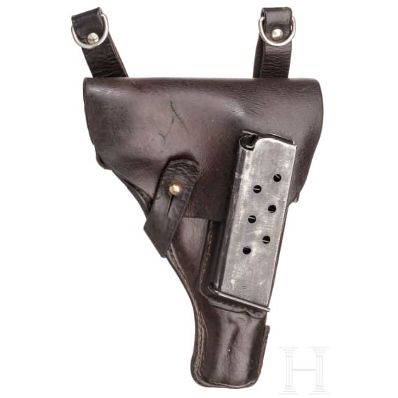 A Tokarev TT 33 with holster