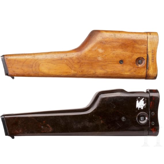 A Stechkin APS with two stocks an a double magazine pouch
