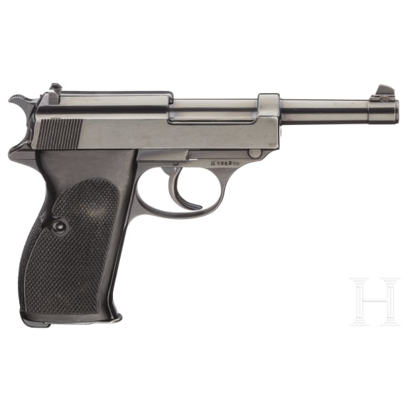 A Walther M HP "m/39" with holster