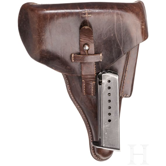 A Walther M HP "m/39" with holster