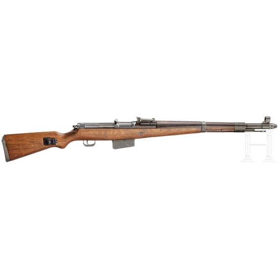 A semi-automatic rifle G 41(W), coded "duv - 43"
