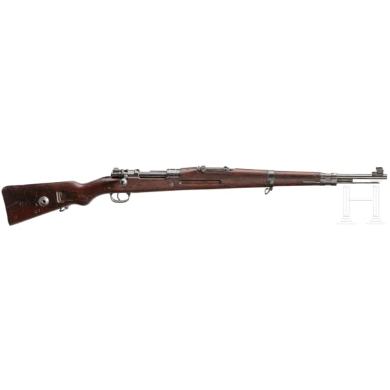A rifle "G24 (t), code "dou - 41"