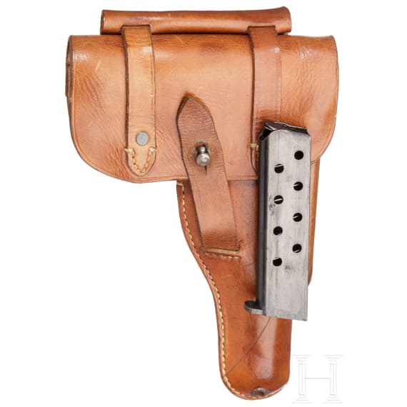 A FNM 10/22 of the Luftwaffe, with holster