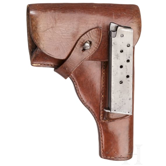 A VIS Radom with holster