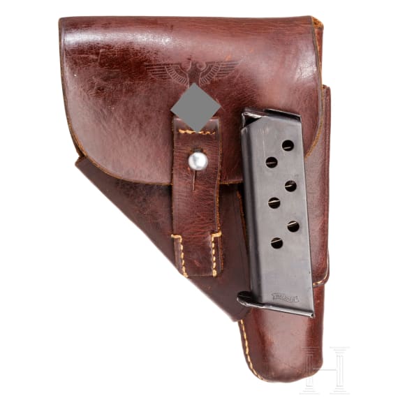 A Walther PPK "Ehrenwaffe des Politischen Leiters" (tr. "honorary firearm of the political leader") with holster and belt