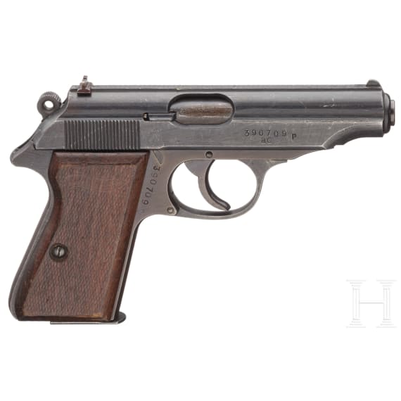 A Walther PP ZM, last version, with holster