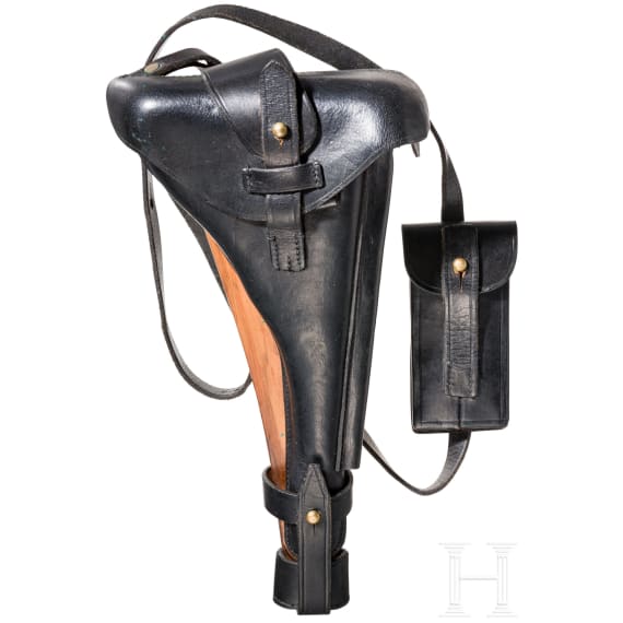 A holster and shoulder stock for an Artillery Luger, replicas