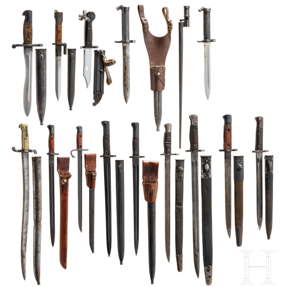 Mixed lot of 15 international bayonets, 19th and 20th century