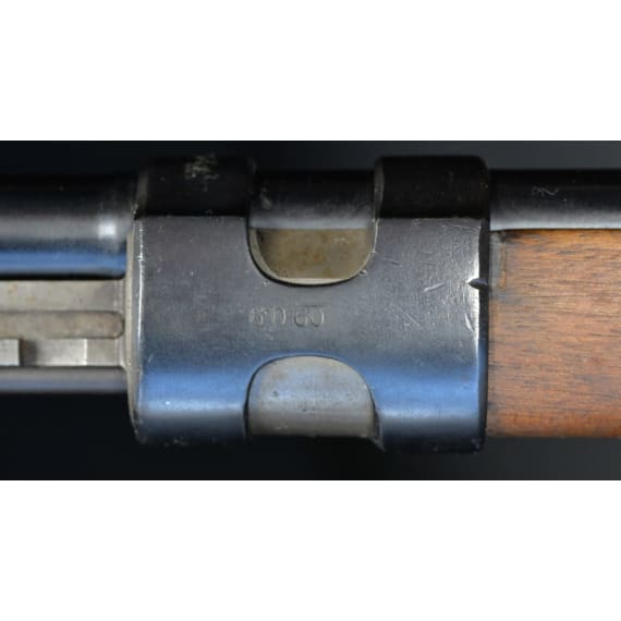 A carbine 98 k of the SS, made from a shortened rifle 98, with scope Heliavier