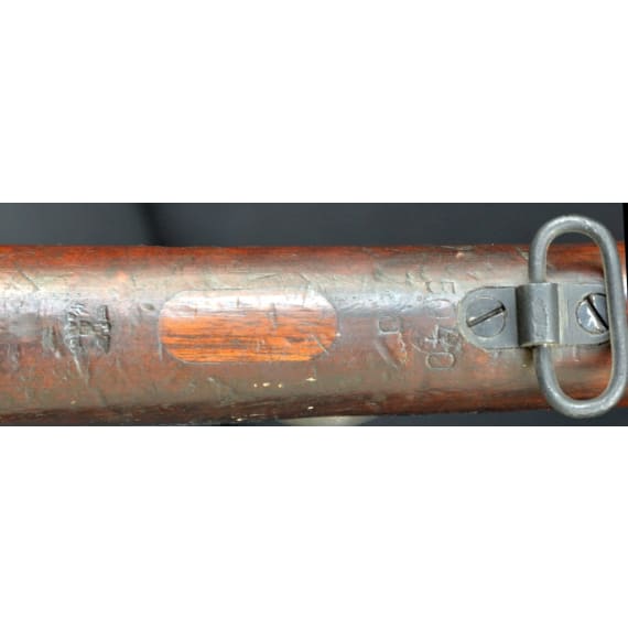 A rifle "G24 (t), code "dou - 41"