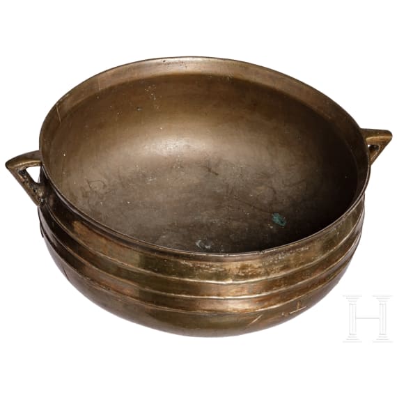 A large North German/Danish tripod skillet, 17th/18th century
