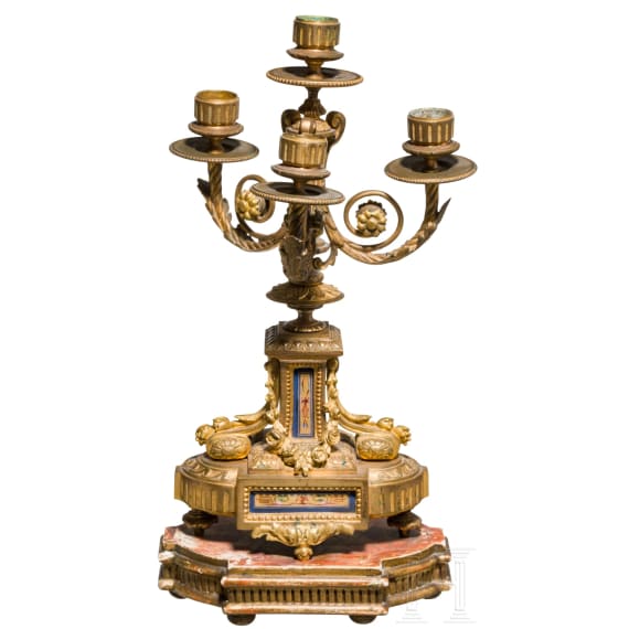 A neoclassical French Napoleon III chandelier, 19th century