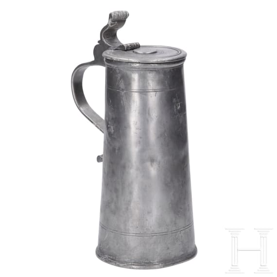 An Austrian broadrim charger and two pewter jugs, Salzurg, 17th and early 18th century