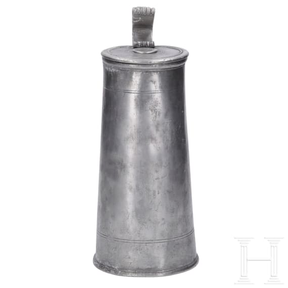 An Austrian broadrim charger and two pewter jugs, Salzurg, 17th and early 18th century