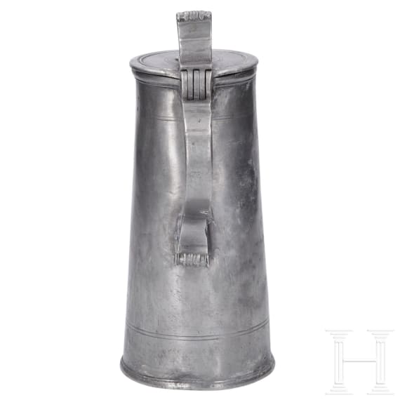 An Austrian broadrim charger and two pewter jugs, Salzurg, 17th and early 18th century