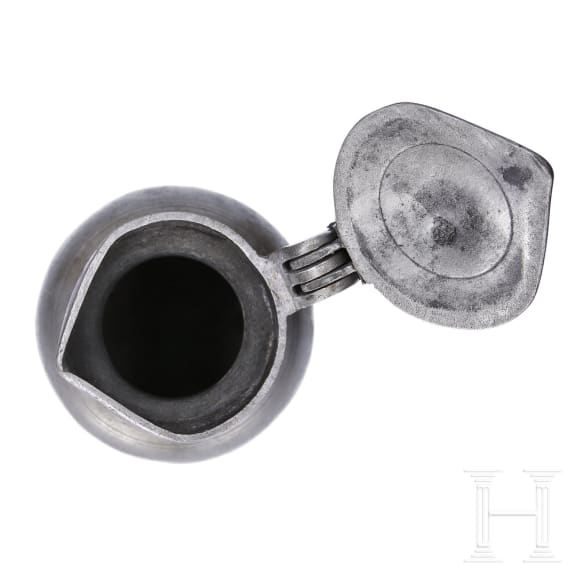 A small pewter flagon from Cologne, first half of the 18th century