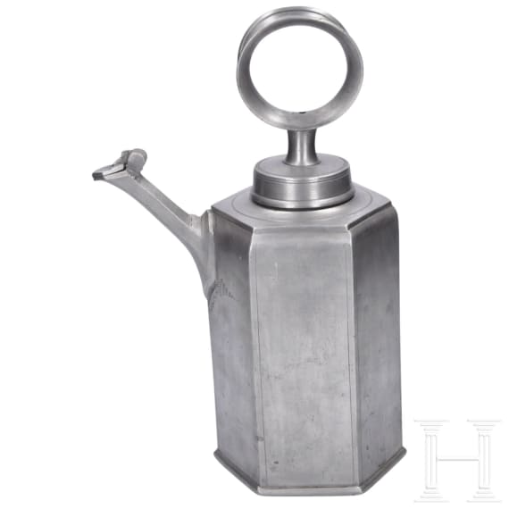 A Swiss flask and a spouted lavabo made of pewter, 18th century