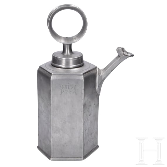 A Swiss flask and a spouted lavabo made of pewter, 18th century
