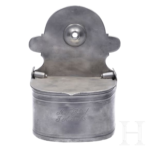 A small German tureen and a salt box made of pewter, circa 1800