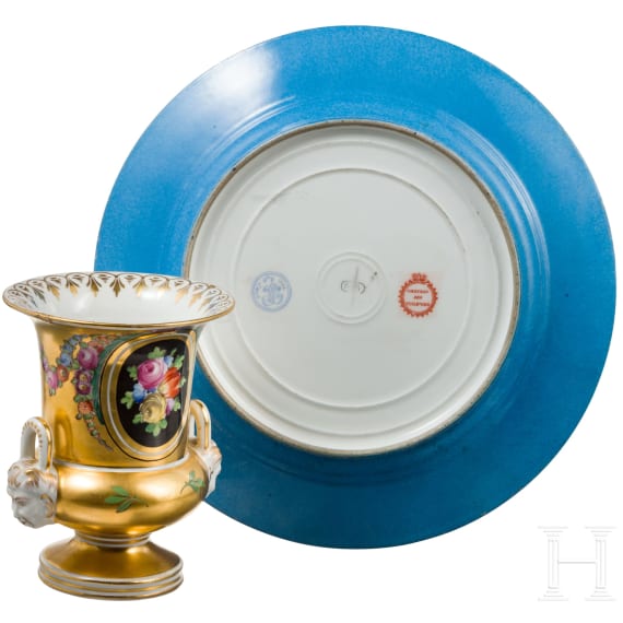 Kleine Vase und Sevres-Teller, 1. H&auml;lfte 19. JHdt.