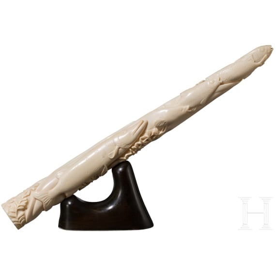 A German carved ivory tooth, 1st half of the 20th century