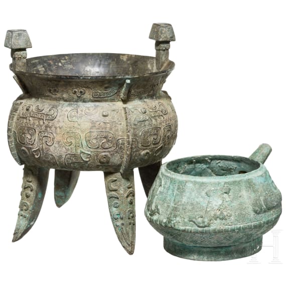 Two Chinese bronze vessels, collector's replicas, 19th/20th century