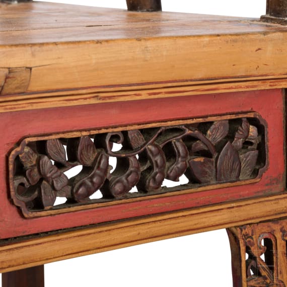 A Chinese horseshoe-backed wooden chair, ca. 1900