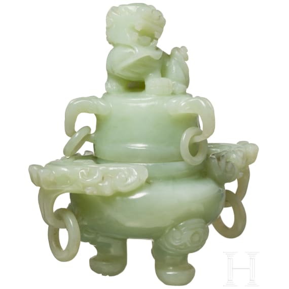 A Chinese lidded vessel in light green jade, late 19th/early 20th century