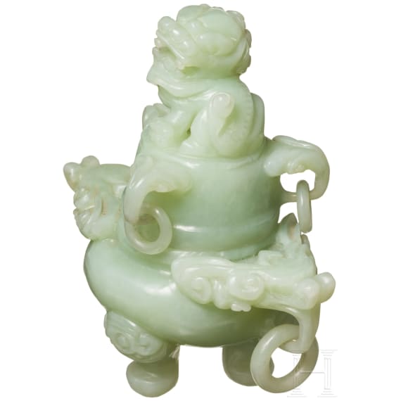 A Chinese lidded vessel in light green jade, late 19th/early 20th century